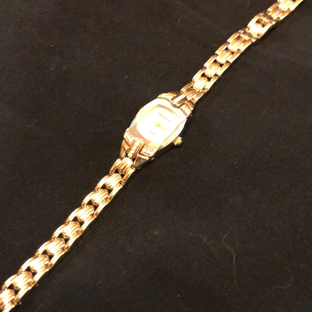 Watch - Picture 2 of 3